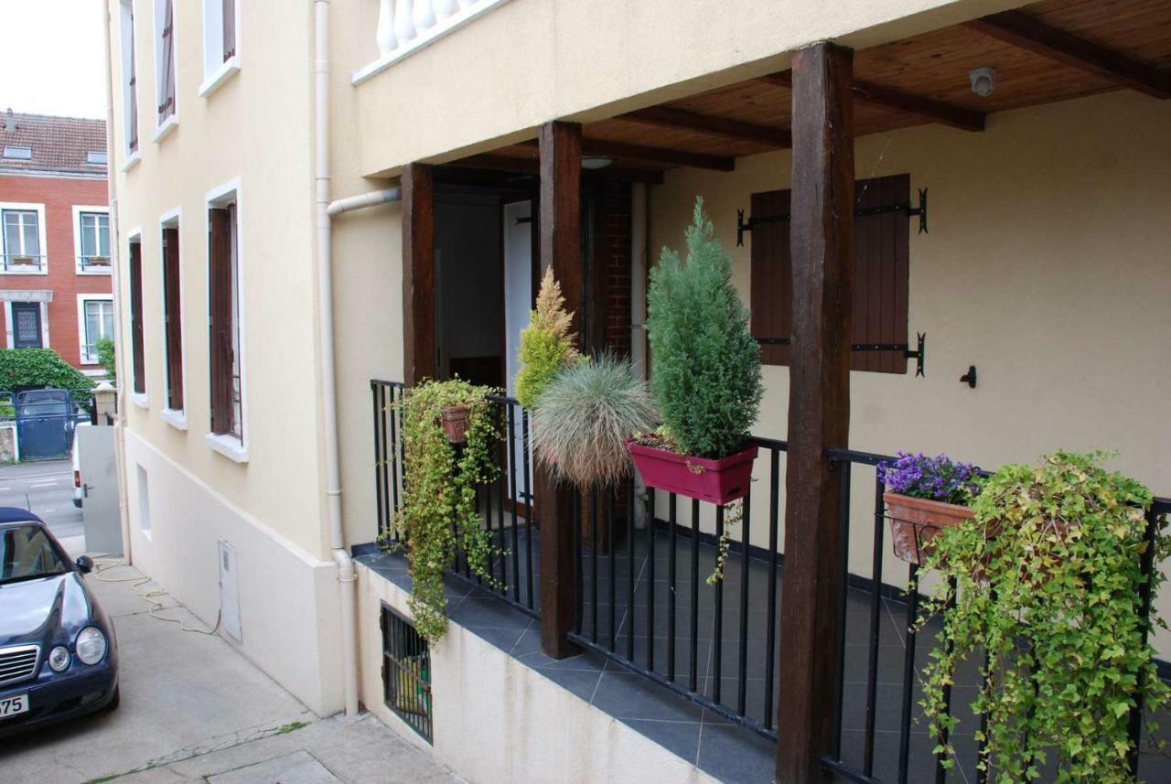 Quartier Pavillonnaire Apartment Rosny-sous-Bois Luaran gambar